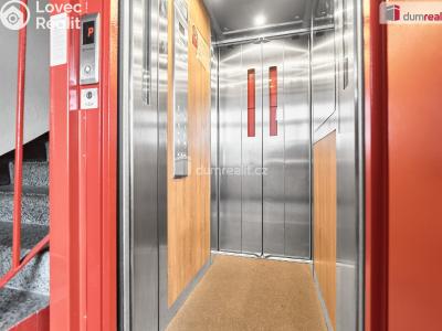 Продаж квартири 1+1 Ostrov, Družební č. 9