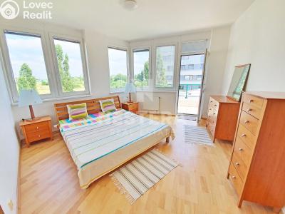 Аренда квартиры 3+1 Praha, Štěpařská č. 1