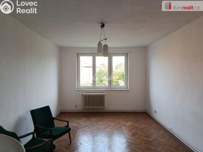 Rent apartment 4+1 Zbuzany, V Zahradě č. 4