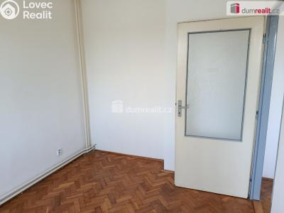 Rent apartment 4+1 Zbuzany, V Zahradě č. 9