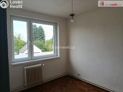 Rent apartment 4+1 Zbuzany, V Zahradě č. 11