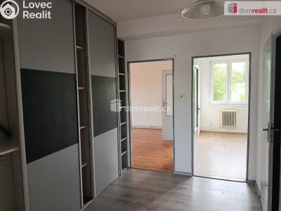 Rent apartment 4+1 Zbuzany, V Zahradě č. 12