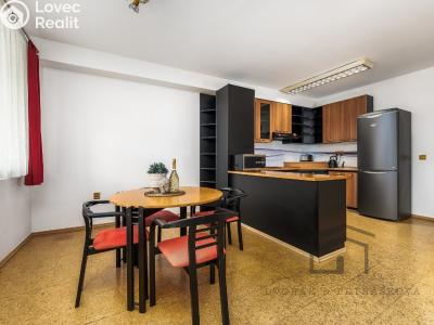 Аренда квартиры 3+KK Praha, náměstí Plukovníka Vlčka č. 6
