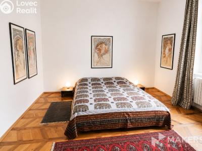 Rent apartment 2+1 Praha, Janáčkovo nábřeží č. 4