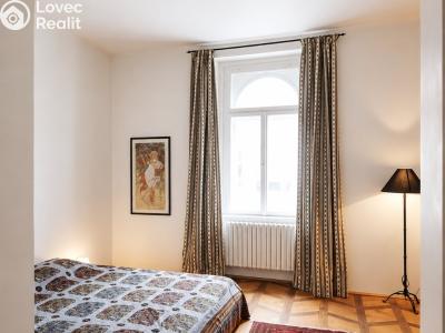 Rent apartment 2+1 Praha, Janáčkovo nábřeží č. 5