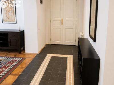 Rent apartment 2+1 Praha, Janáčkovo nábřeží č. 7