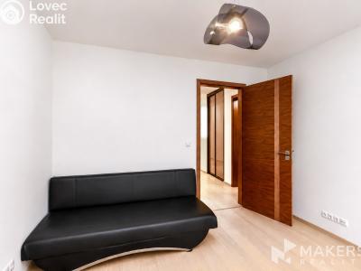 Аренда квартиры 3+1 Praha, Lovčenská č. 17