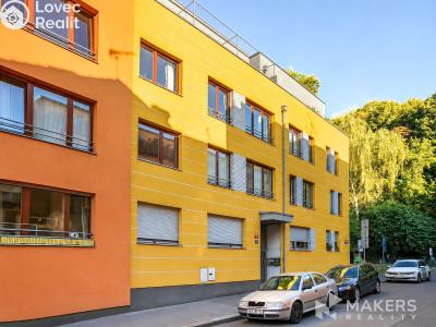 Аренда квартиры 3+1 Praha, Lovčenská č. 24