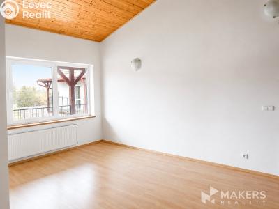 Rent atypical apartment Tuchoměřice, V Kněžívce č. 10