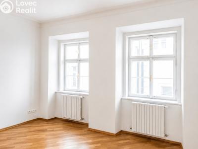 Аренда квартиры 4+KK Praha, Vlašská č. 4