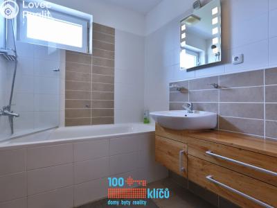Аренда квартиры 3+KK Praha, Elišky Přemyslovny 398 č. 14
