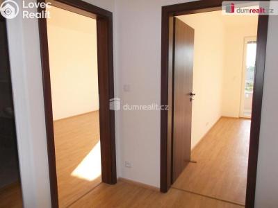 Аренда квартиры 2+KK Praha 18, Hlučkova č. 11