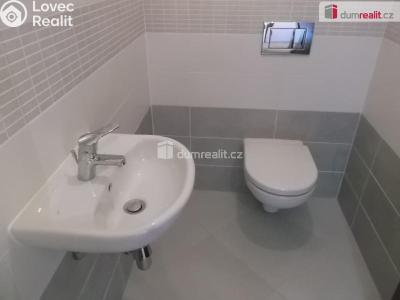 Аренда квартиры 2+KK Praha 18, Hlučkova č. 13