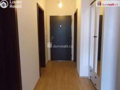 Аренда квартиры 2+KK Praha 18, Hlučkova č. 14