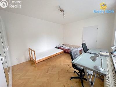 Аренда комнаты Praha, Holčovická č. 8