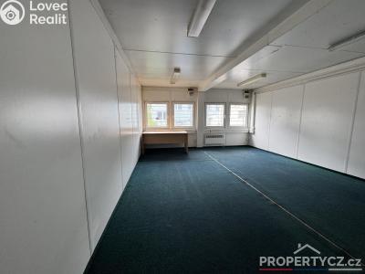 Продаж комерційної нерухомості Praha, K Žižkovu č. 15