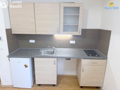 Аренда квартиры 1+KK Praha, U družstva Ideál č. 3