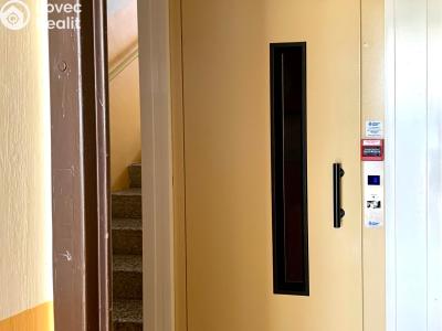 Продаж квартири 1+1 Teplá, Palackého 589 č. 22
