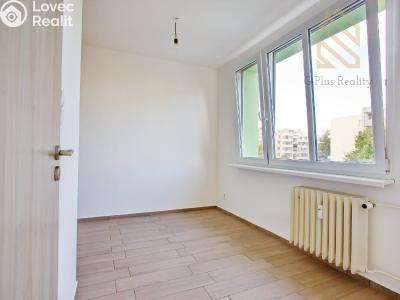 Rent apartment 2+1 Louny, Jana Švermy 2054 č. 24