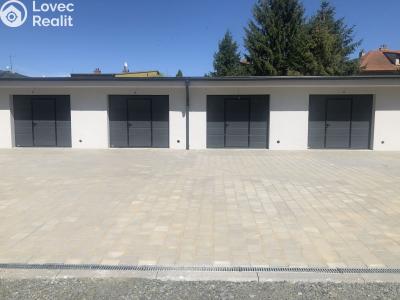 Sale garage Hulín, Záhlinická 568 č. 3