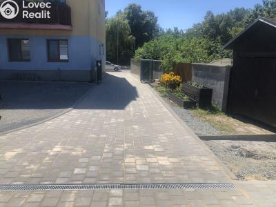 Sale garage Hulín, Záhlinická 568 č. 8