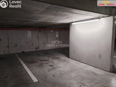 Sale garage Praha-Běchovice, Mladých Běchovic č. 2