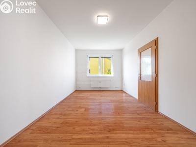 Sale apartment 2+KK Jinočany, Za Devítkou č. 3