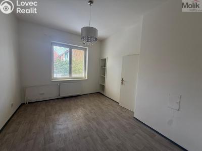 Аренда квартиры 3+1 Chomutov, Školní č. 3
