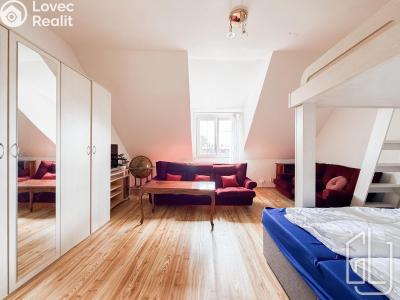 Rent family house Praha, Paběnická č. 10