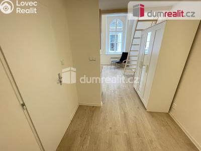 Аренда квартиры 1+KK Praha 5, Na Valentince č. 5
