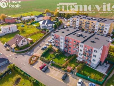Продаж квартири 2+KK Jesenice, Na Okruhu 1401 č. 10