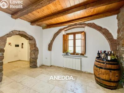 Prodej rodinného domu Busachi, Via Asproni 5 č. 8