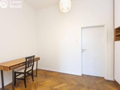 Оренда квартири 3+KK Hradec Králové, Šafaříkova č. 14