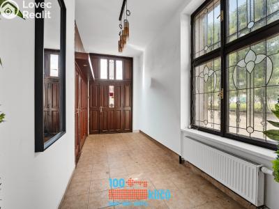 Pronájem restaurace Praha, Roztylské náměstí č. 11