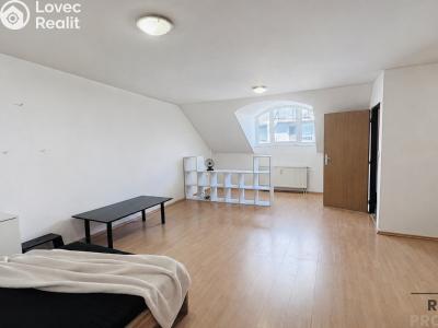 Pronájem bytu 1+KK Hodonín, Národní třída č. 8