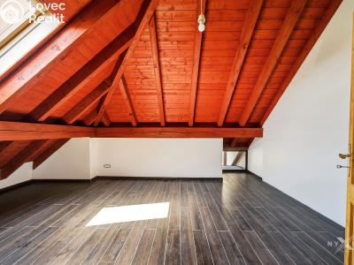 Prodej rodinného domu Černolice, Ke dvoru 185 č. 8