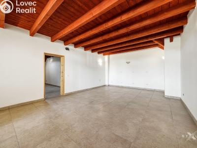 Prodej rodinného domu Černolice, Ke dvoru 185 č. 18
