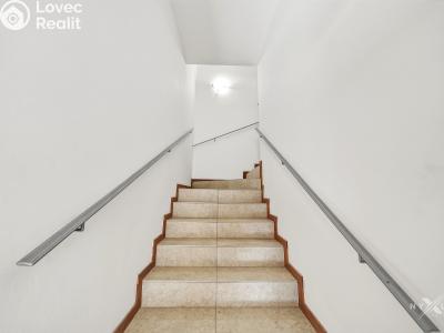 Prodej rodinného domu Černolice, Ke dvoru 185 č. 24