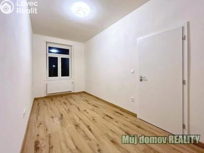 Rent apartment 3+1 Praha, Na Pankráci č. 4
