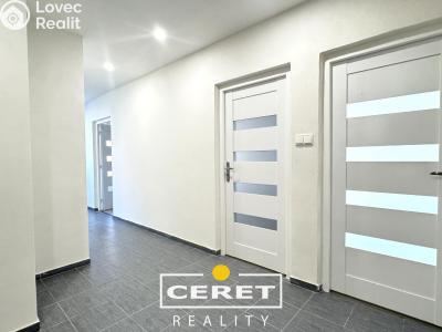 Rent apartment 2+1 Podbořany, Sídliště Míru 785 č. 12