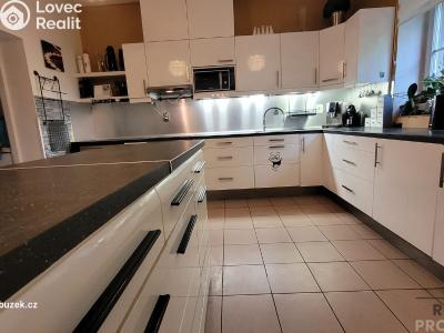 Sale multi-gen house Olomouc č. 1