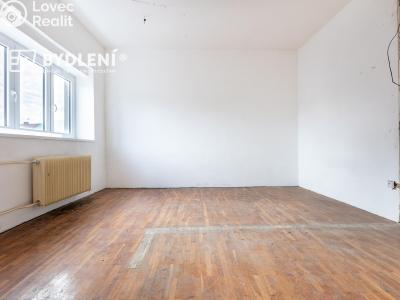 Sale family house Krupka, Náves 84 č. 3