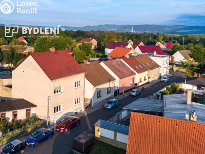 Sale family house Krupka, Náves 84 č. 30