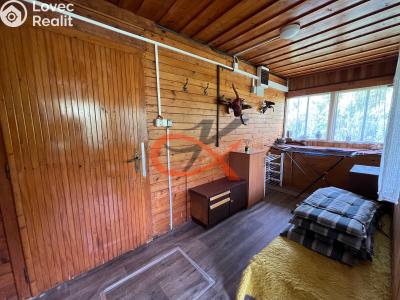Sale hut Nový Hrozenkov č. 19