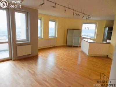 Оренда квартири 4+KK Praha, Semická č. 1