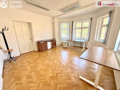 Rent office space Veltrusy, nám. A. Dvořáka č. 2