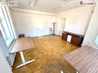 Rent office space Veltrusy, nám. A. Dvořáka č. 4