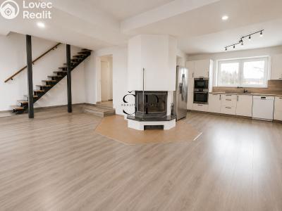 Rent family house Jesenice, Oráčovská č. 2