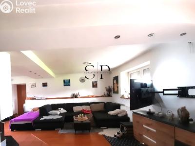Rent family house Jesenice, Oráčovská č. 12