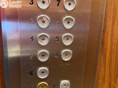 Prodej bytu 4+1 Teplice, Maršovská č. 56